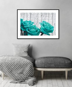 dekoracja z niebieskimi różami