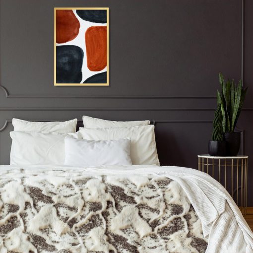 Plakat z granatwo-brązową abstrakcją do sypialni