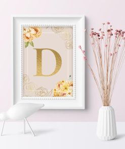 Plakat z literą i kwiatami do sypialni