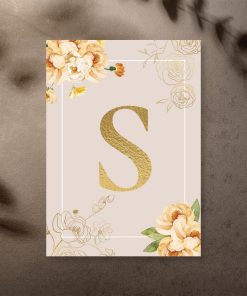 Plakat z literką i kwiatem peonii do przedpokoju